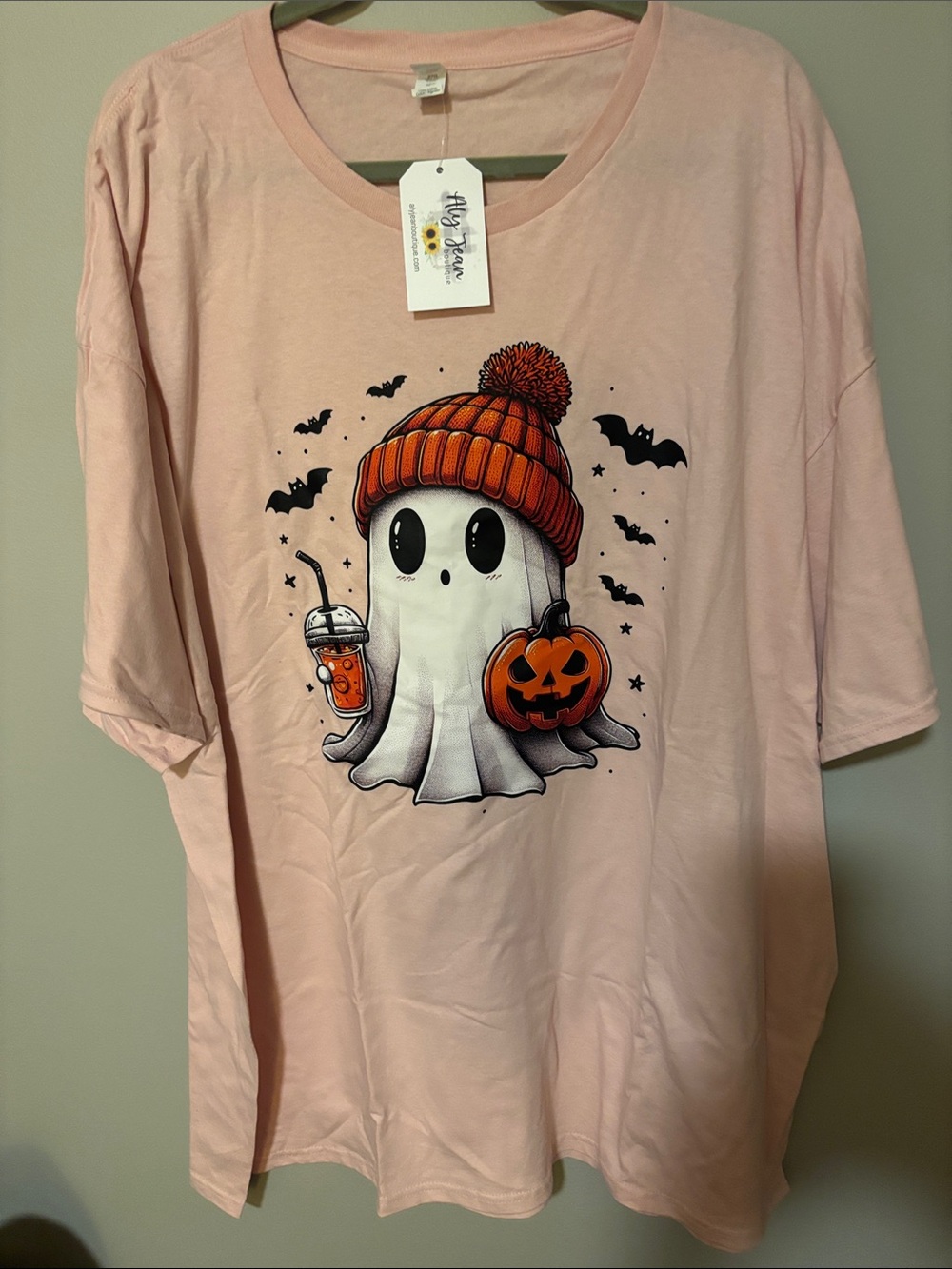 Fruit of the Loom Peach Ghost Graphic Tee with Orange Beanie